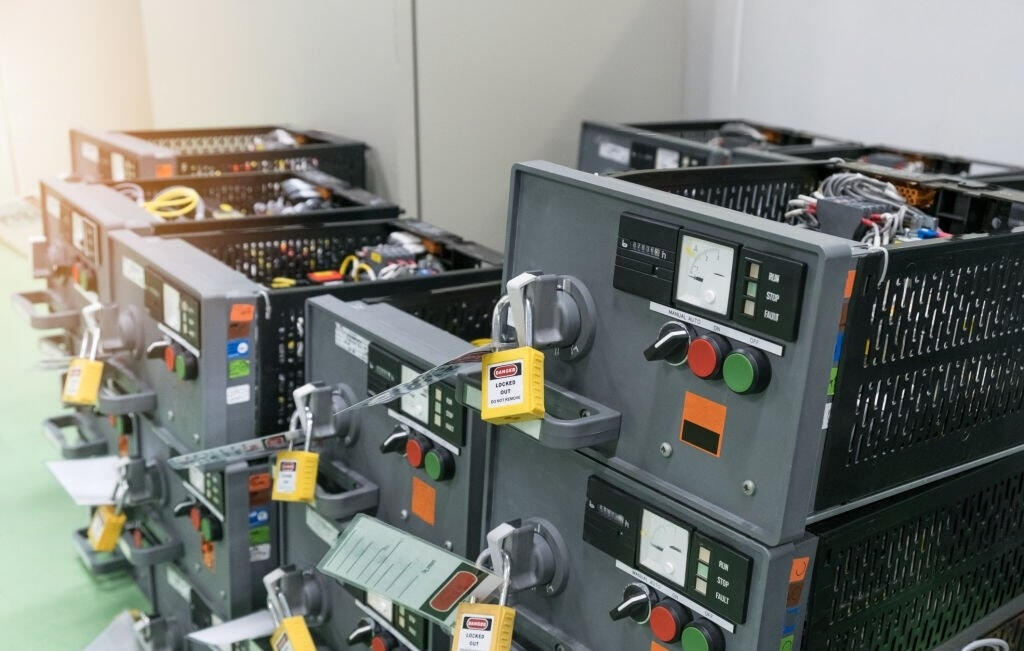 electrical distribution boxes